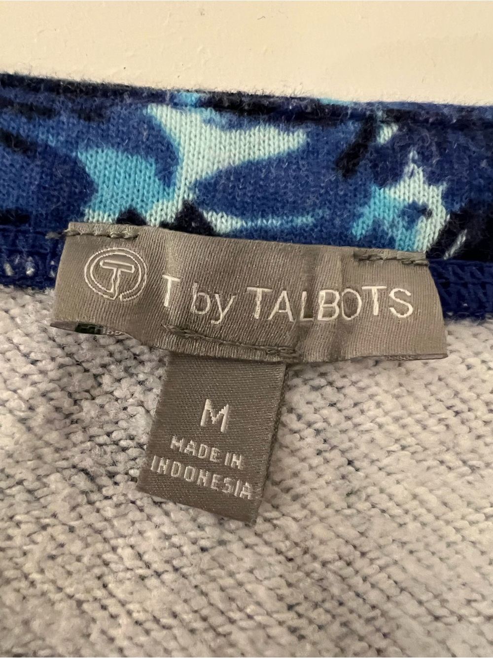 Talbots Blue Floral Print Women's Cozy Pullover Sweatshirt-Type Top - Like New - Picture 5 of 7